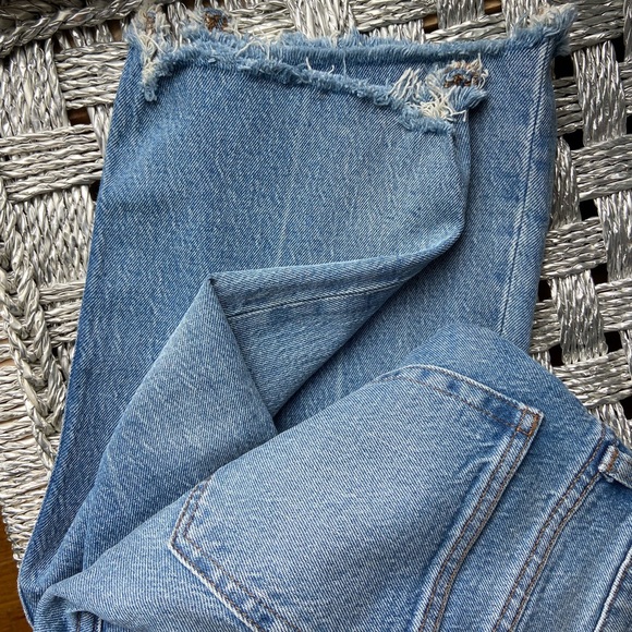 J Crew Midrise Light Wash Denim Jeans - Picture 2 of 5